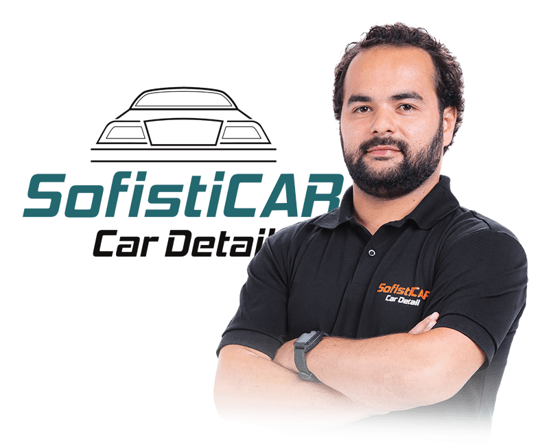 Nikolas-Sofisticar-logo-verde-ao-lado-min Nikolas ao lado do Logo Sofisticar verde